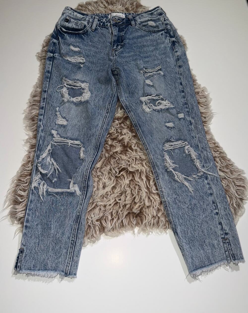 Kancan women’s distressed stone washed blue jeans